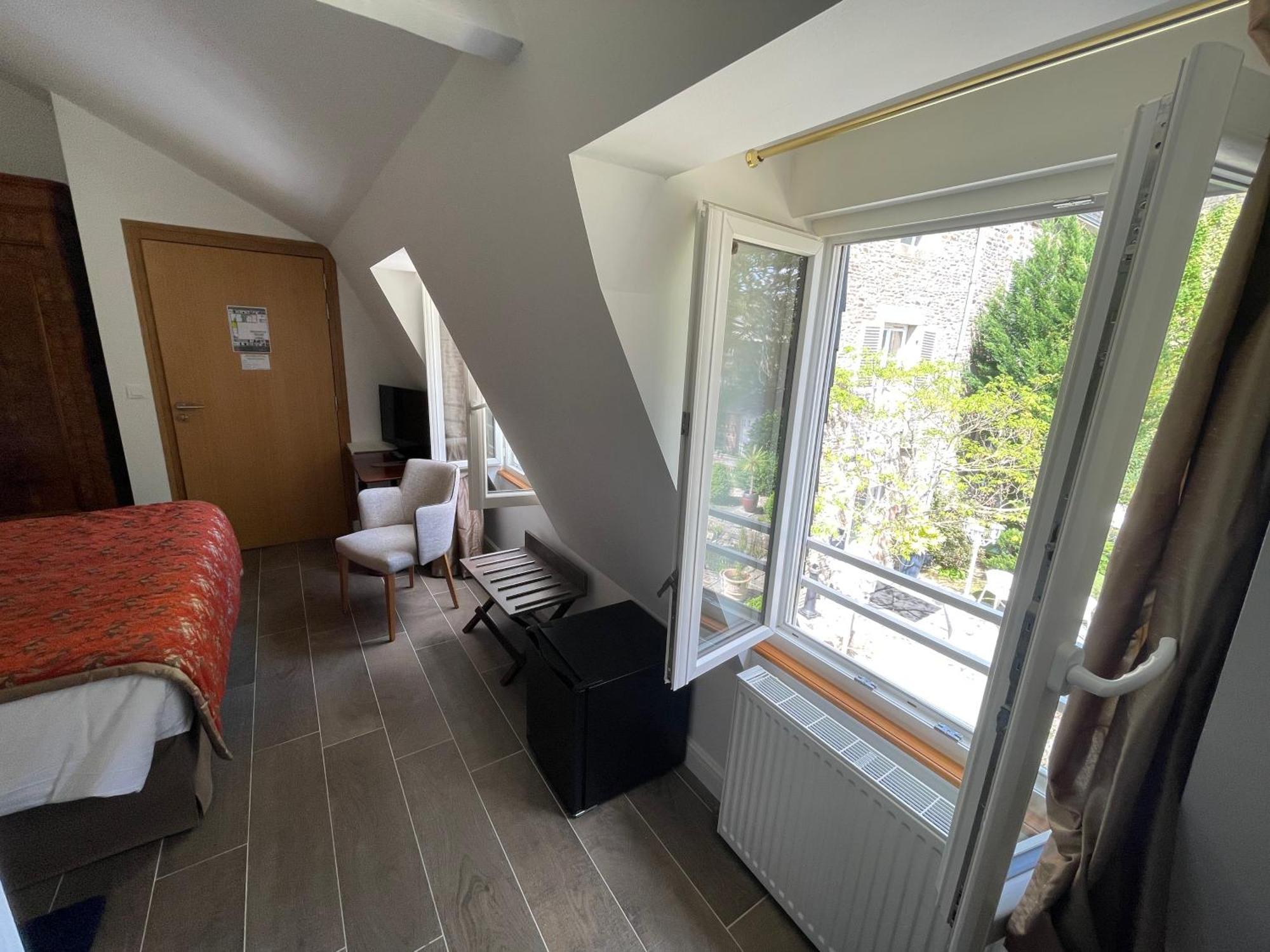 Hotel Victor Hugo بونتورسون المظهر الخارجي الصورة